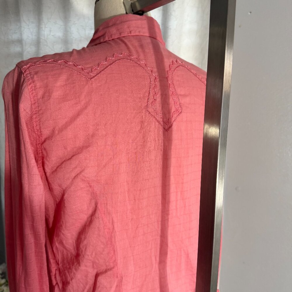 Pink Western Snap Button Cowgirl Shirt - Picture 9 of 10